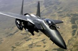 开云体育登录-韩式铁蹄碾碎南岛防线！伊布毒舌激情四溅撕裂赛场合规想象