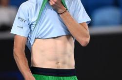 开云体育中国-意大利网球队轻取日本网球队，梅德韦杰夫绝境逆转