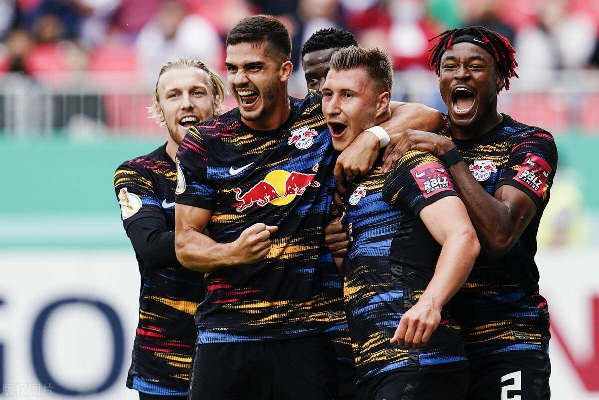 莱比锡红牛爆冷土耳其，埃尔林制霸全场