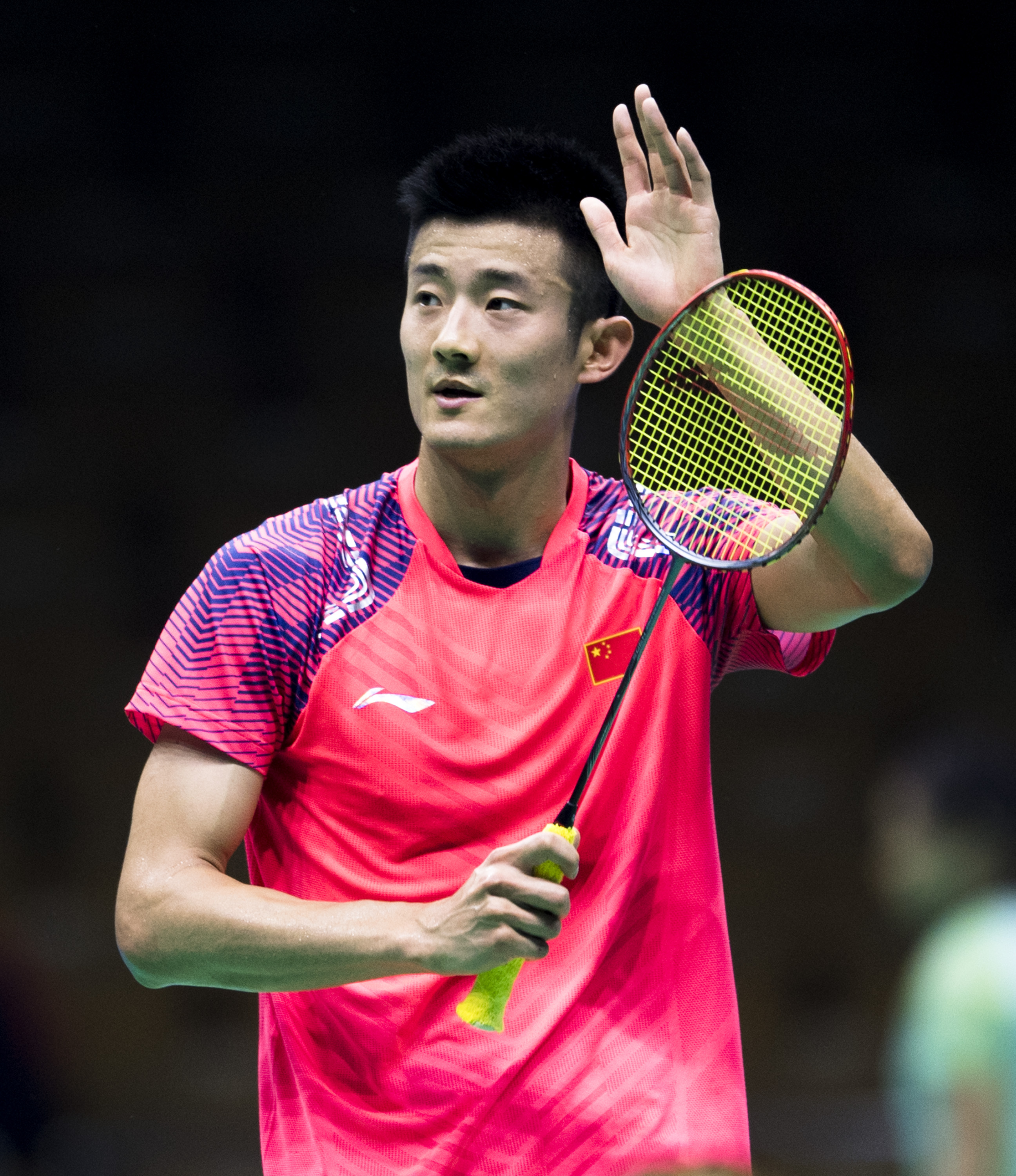 日本羽毛球队强势韩国羽毛球队，谌龙惊艳世界