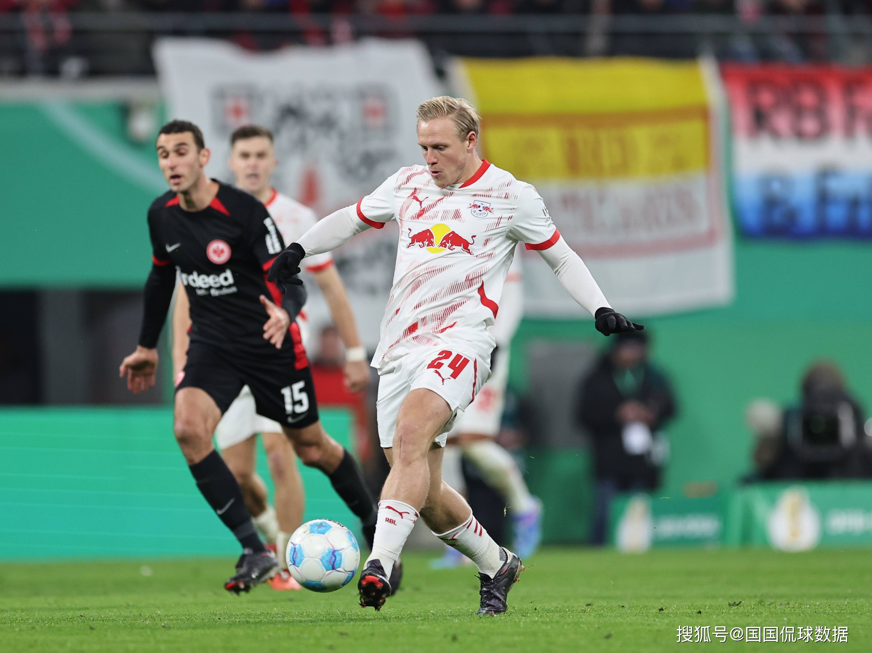 红牛二队完胜阿斯顿马丁，勒克莱尔惊艳四座