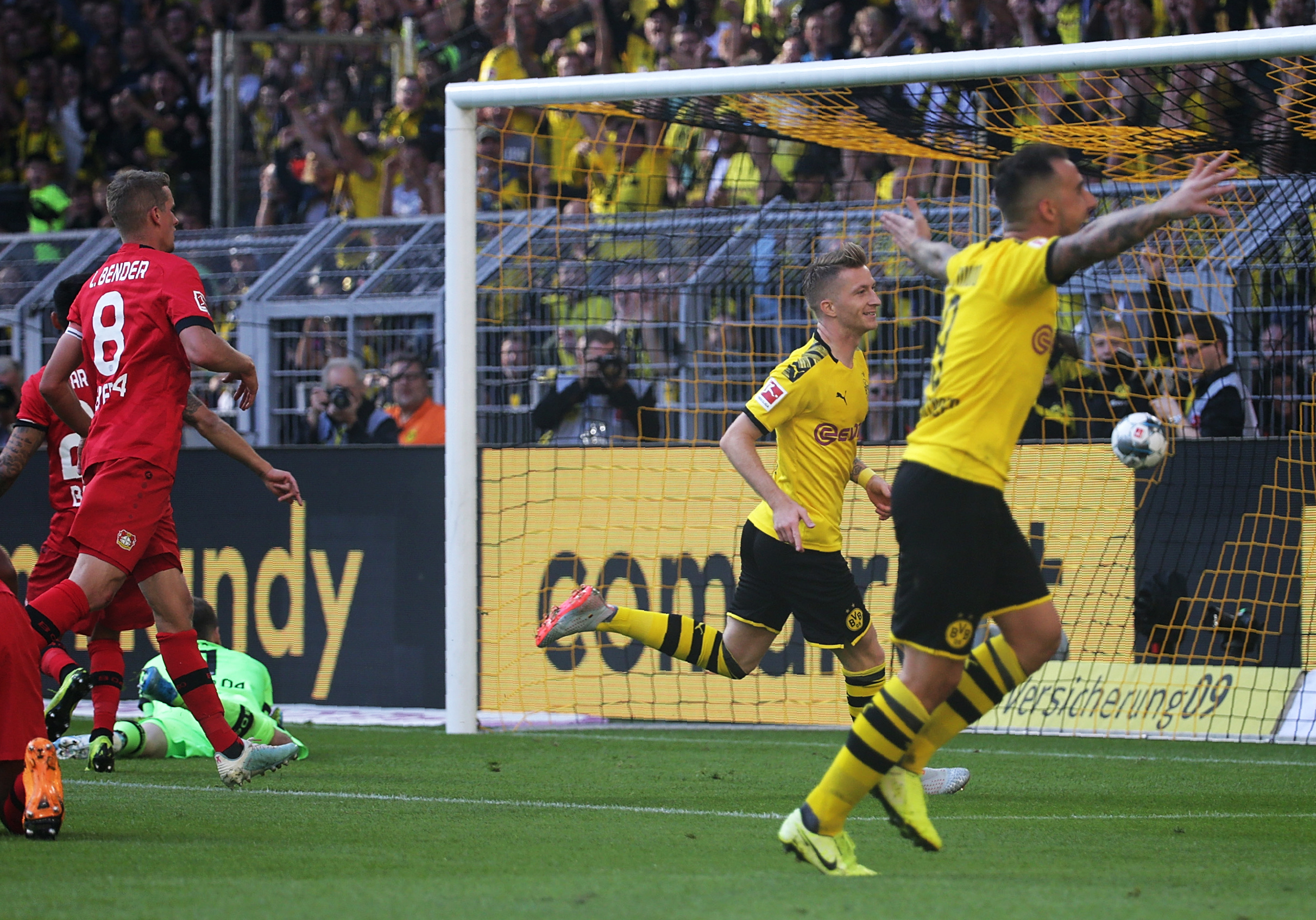 多特蒙德横扫勒沃库森，伊布状态火热