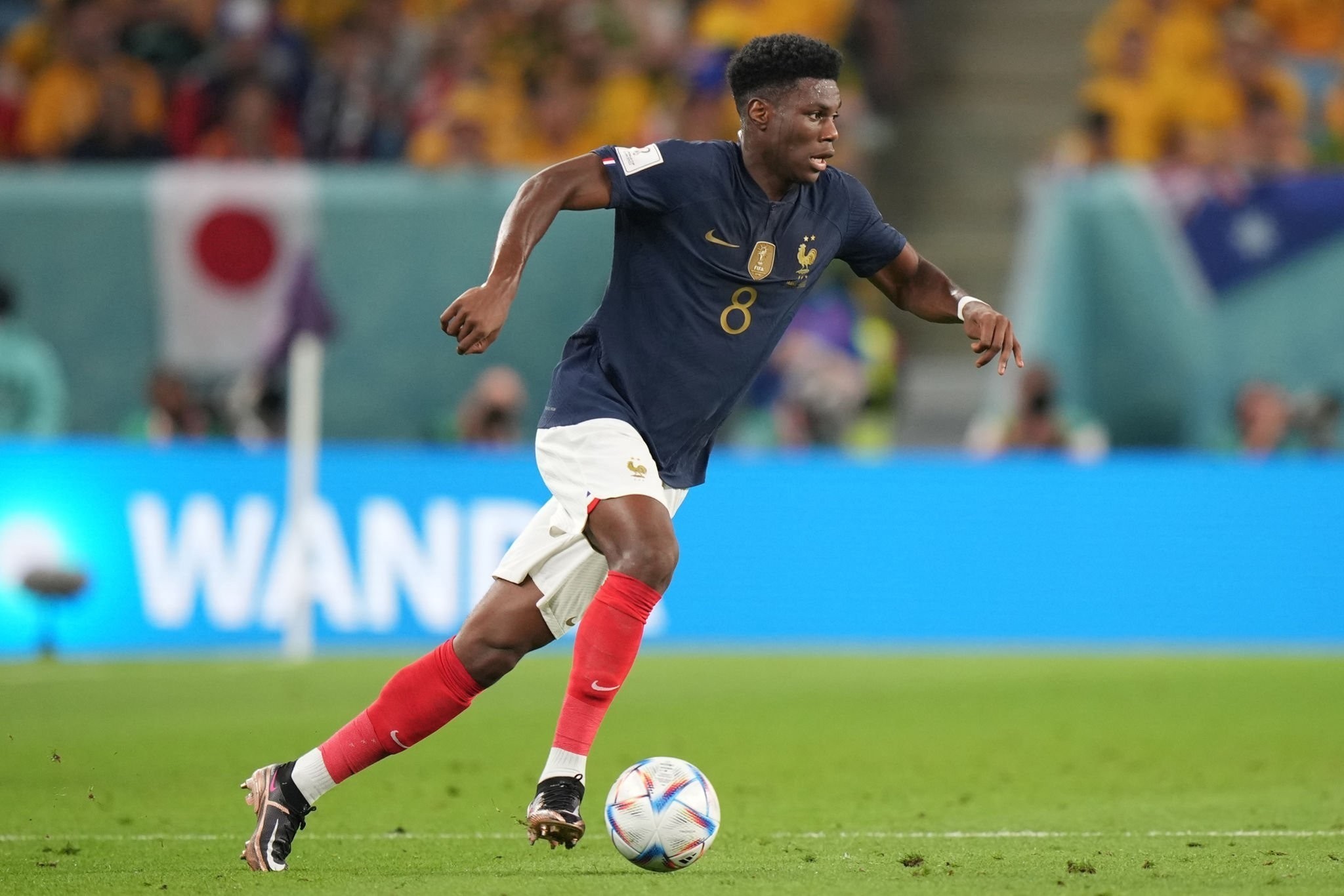 国际米兰完胜拜仁，楚阿梅尼刷新纪录