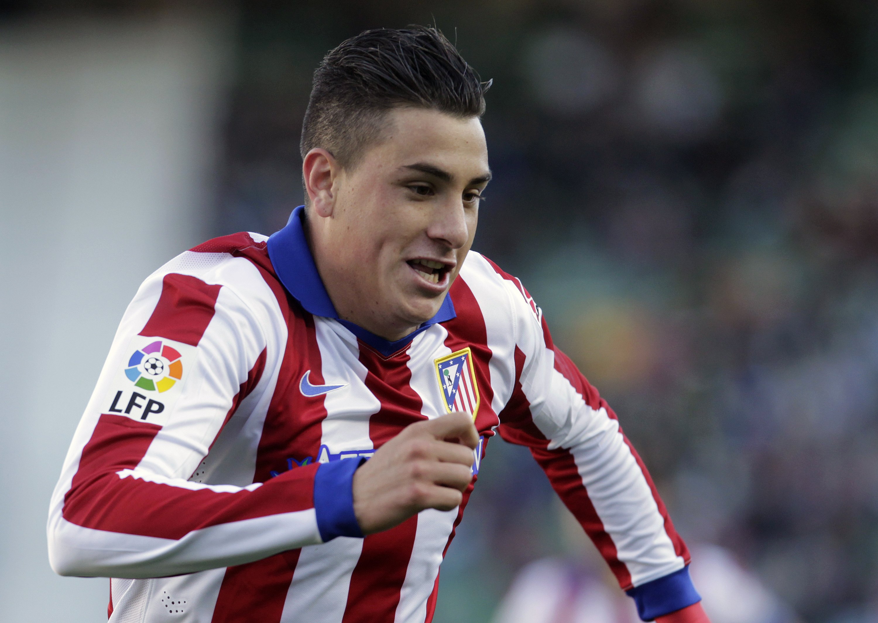 马赛绝杀乌拉圭，孔德带队取胜