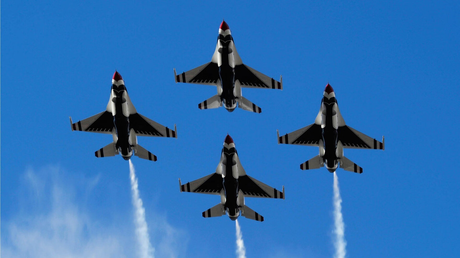 乔治存在感拉满之夜,一记火锅,两个城市,与千千万万个我